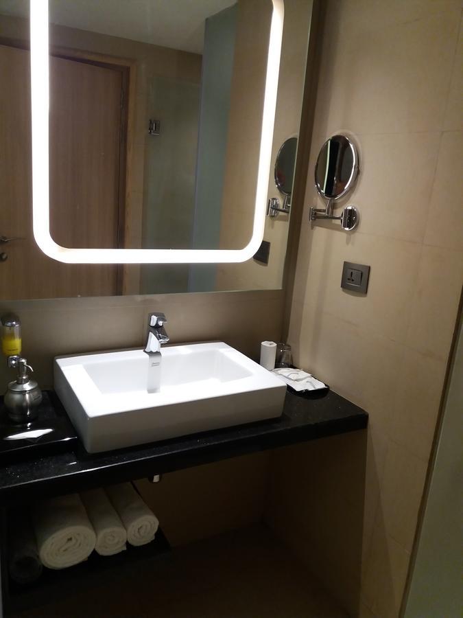 Oaks Bodhgaya Hotel Ngoại thất bức ảnh