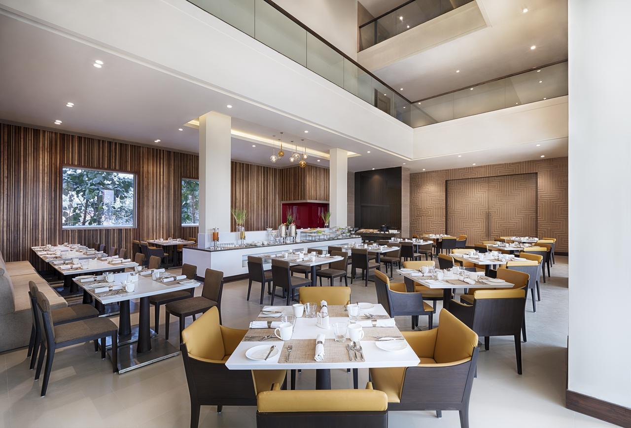 Oaks Bodhgaya Hotel Ngoại thất bức ảnh